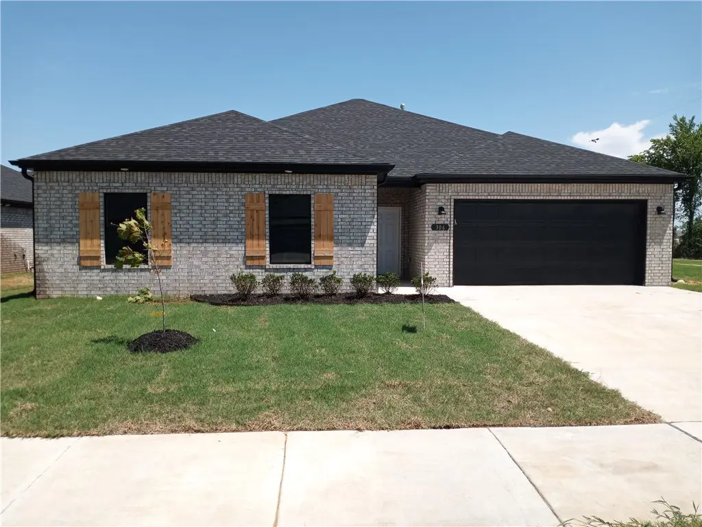 306 Tricha Circle, Gravette, AR 72736 - #1