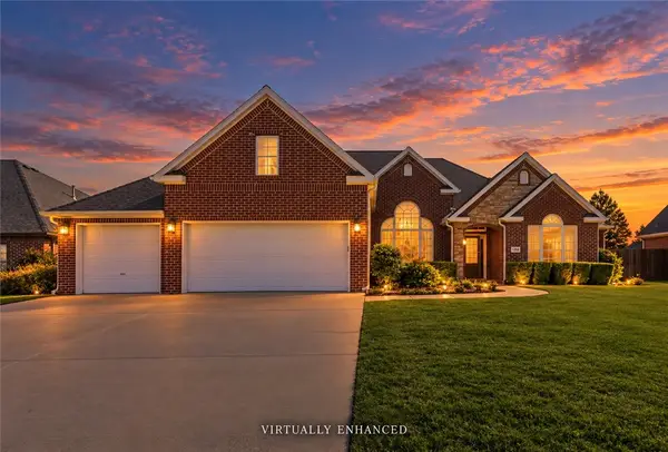 1218 NE Waverly, Bentonville, AR 72712