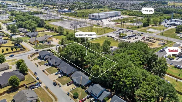 1200 SW Elm Tree Road, Bentonville, AR 72712