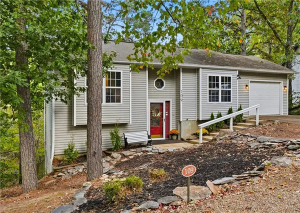 109 Jay Lane, Eureka Springs, AR 72632