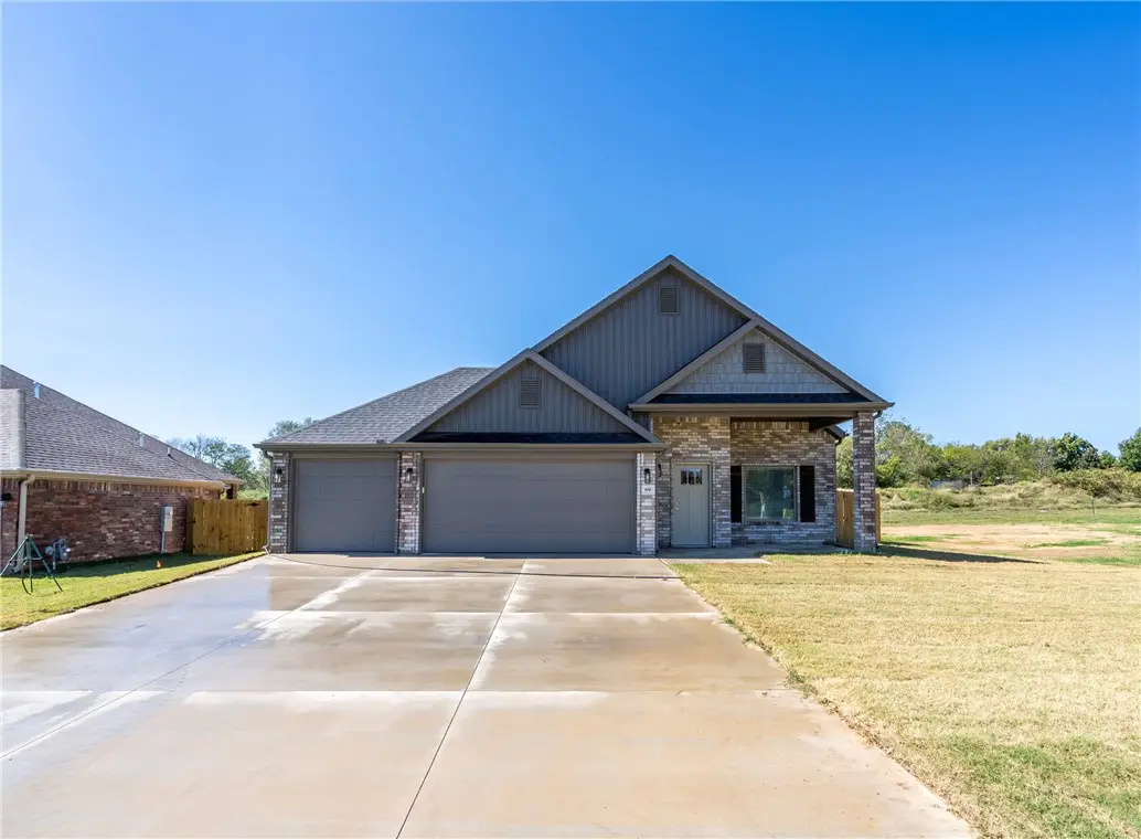 805 S Mitchell Avenue, Lincoln, AR 72744 - #1