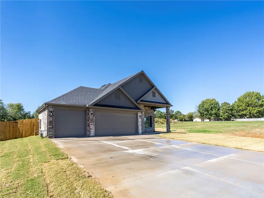 805 S Mitchell Avenue, Lincoln, AR 72744 - #2