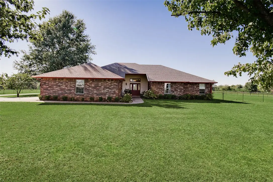 475 S Elm Springs Road, Elm Springs, AR 72762 - #1