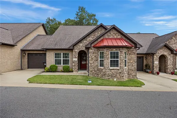 213 Cobblestone Court, Russellville, AR 72801