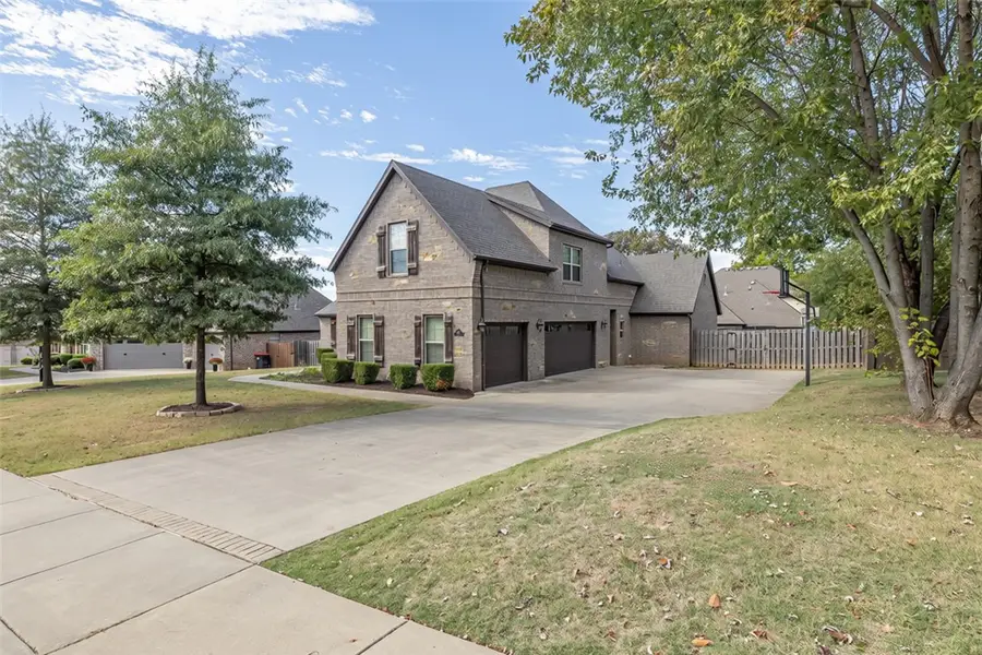3147 N Chassy Avenue, Fayetteville, AR 72703 - #3