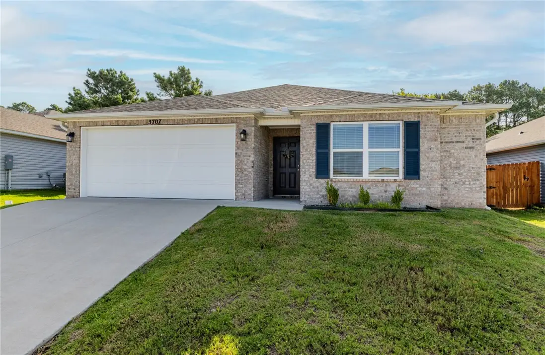 3707 S 1st Place, Rogers, AR 72758 - #1