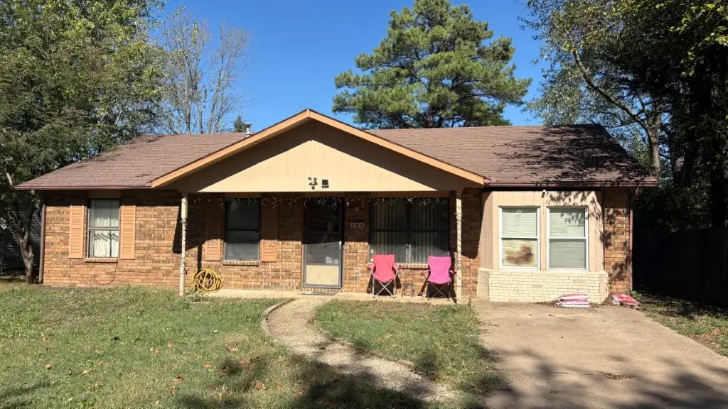 303 W Rolling Oaks Drive, Rogers, AR 72756 - #1