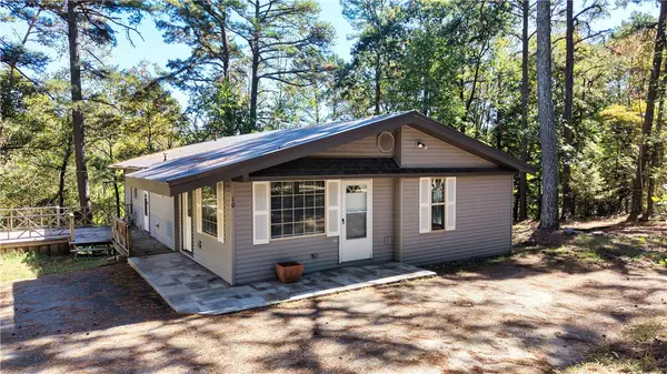 10 Forest Lane, Eureka Springs, AR 72632