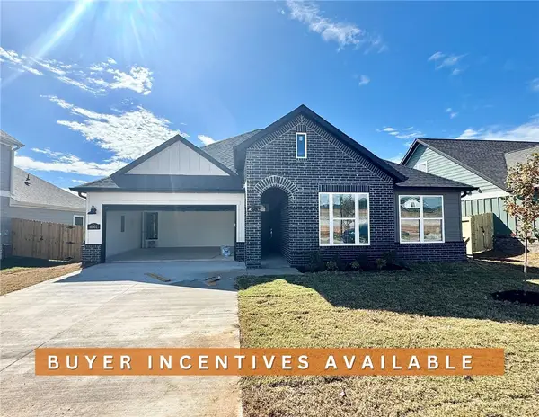6001 SW Messenger Avenue, Bentonville, AR 72713