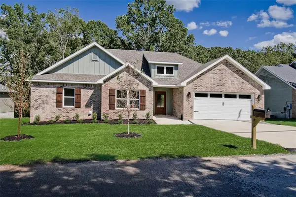 20 Hebrides Lane, Bella Vista, AR 72715
