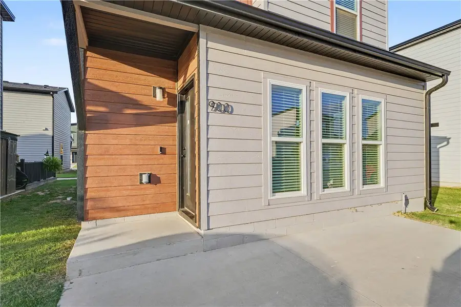 900 Massachusetts Avenue, Bentonville, AR 72713 - #2