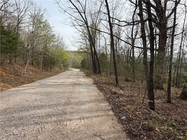2800 Ar-74, Huntsville, AR 72740