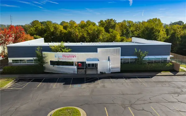 1110 SE Evergreen Street, Bentonville, AR 72712