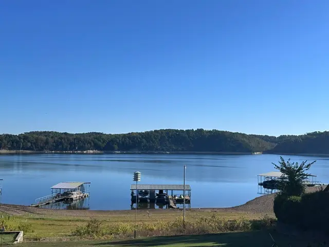 8076 N Lakeshore Drive, Rogers, AR 72756 - #1