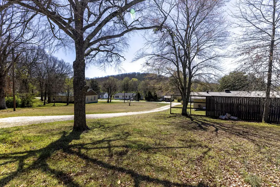 708 W Skelton Street, Fayetteville, AR 72701 - #2