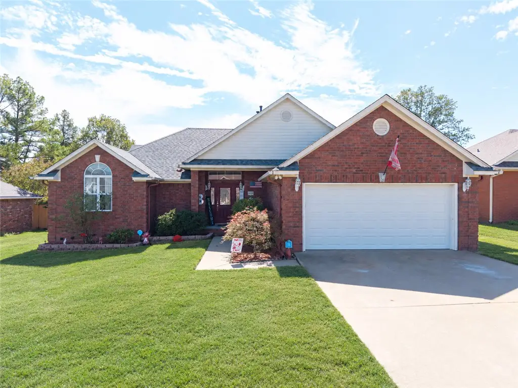 2305 L Street, Barling, AR 72923 - #1