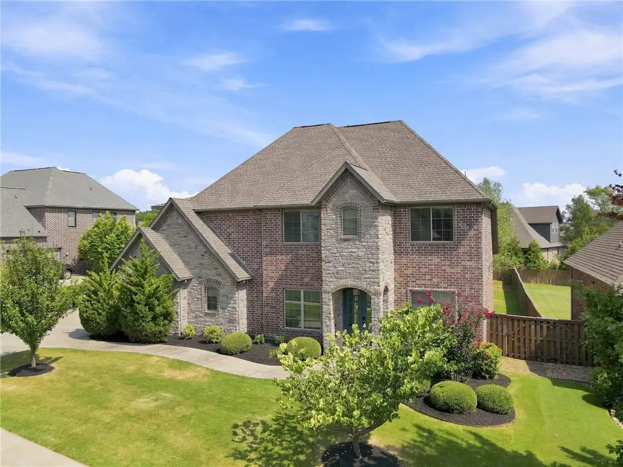 421 Trailwood Circle, Centerton, AR 72719 - #3