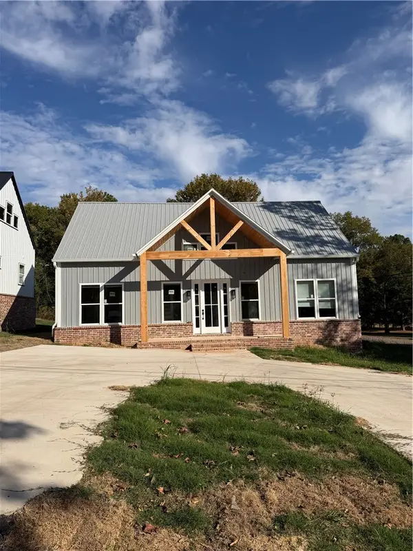 212 SW 4th, Atkins, AR 72823