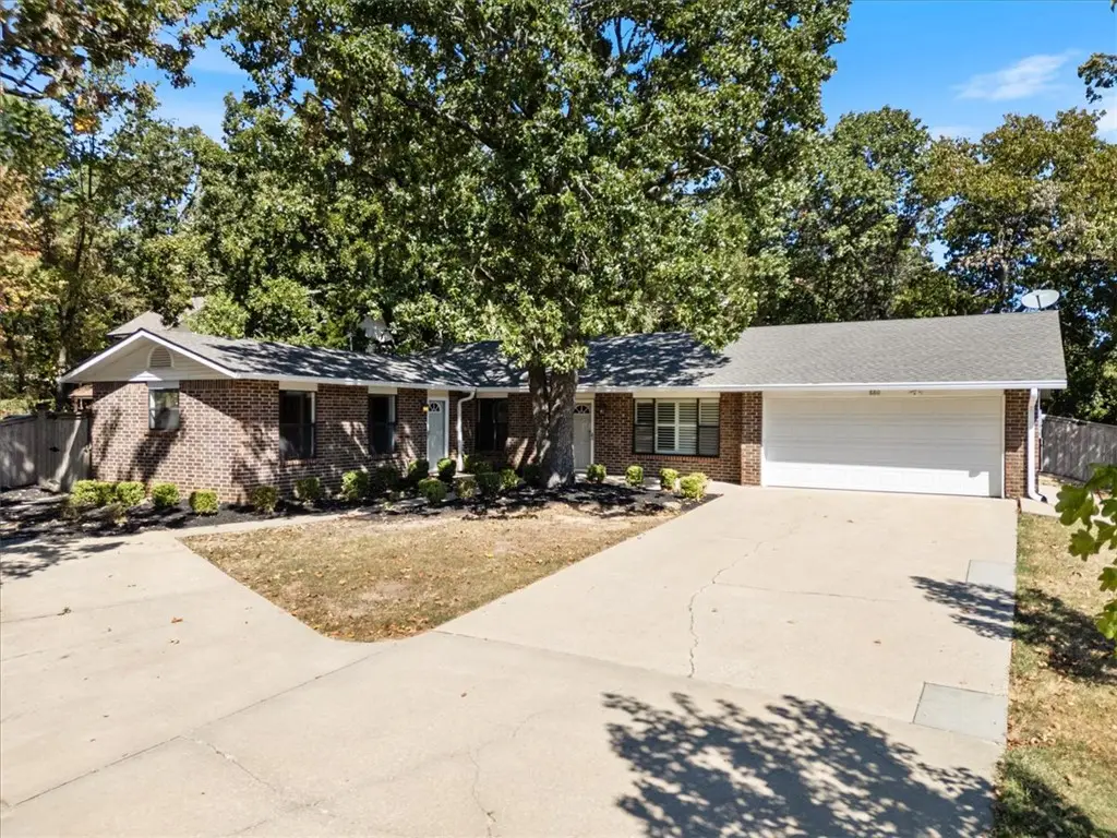 880 E Birwin Street, Fayetteville, AR 72703 - #1