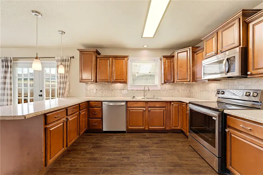 1604 W Oak Street, Rogers, AR 72758 - #3