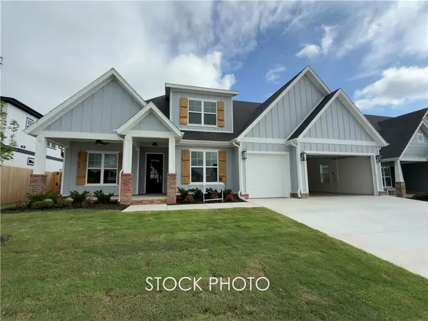 6705 S 60th Street, Rogers, AR 72758