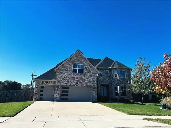 1414 SW Breeze Court, Bentonville, AR 72713