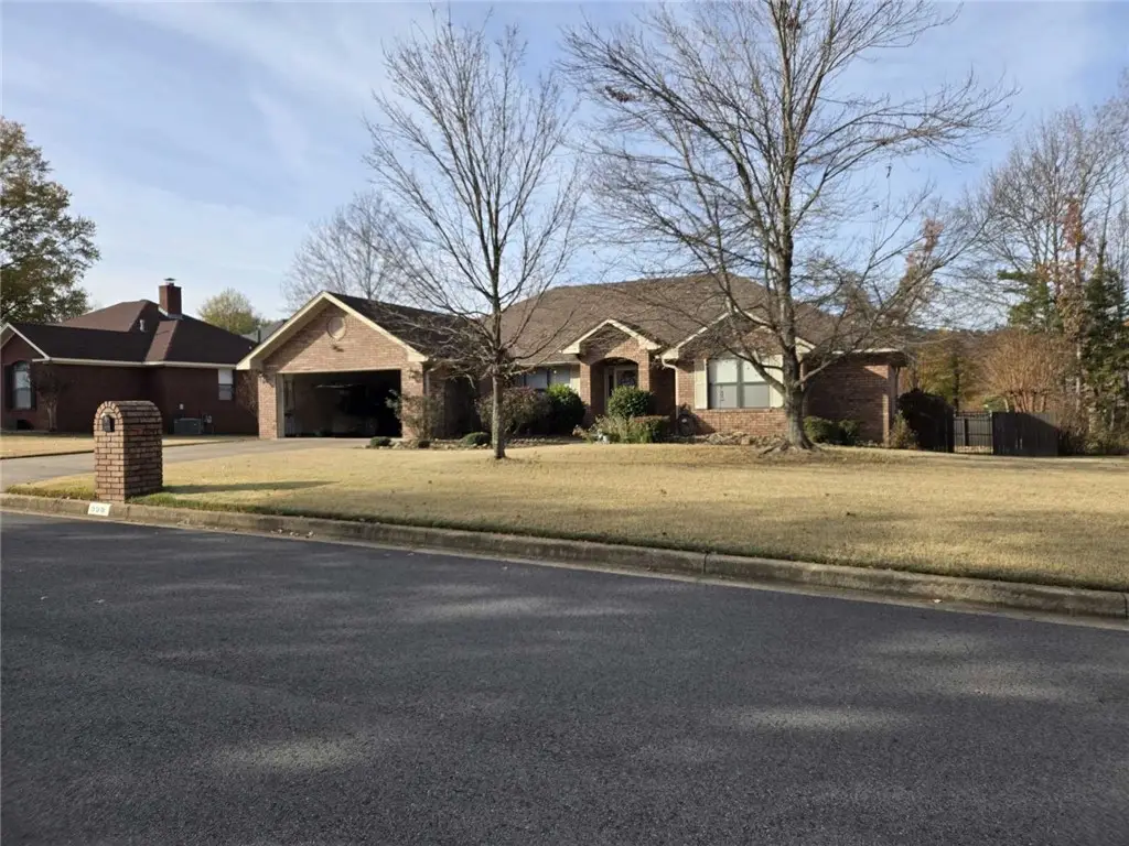 506 S Tulsa Avenue, Russellville, AR 72801 - #1