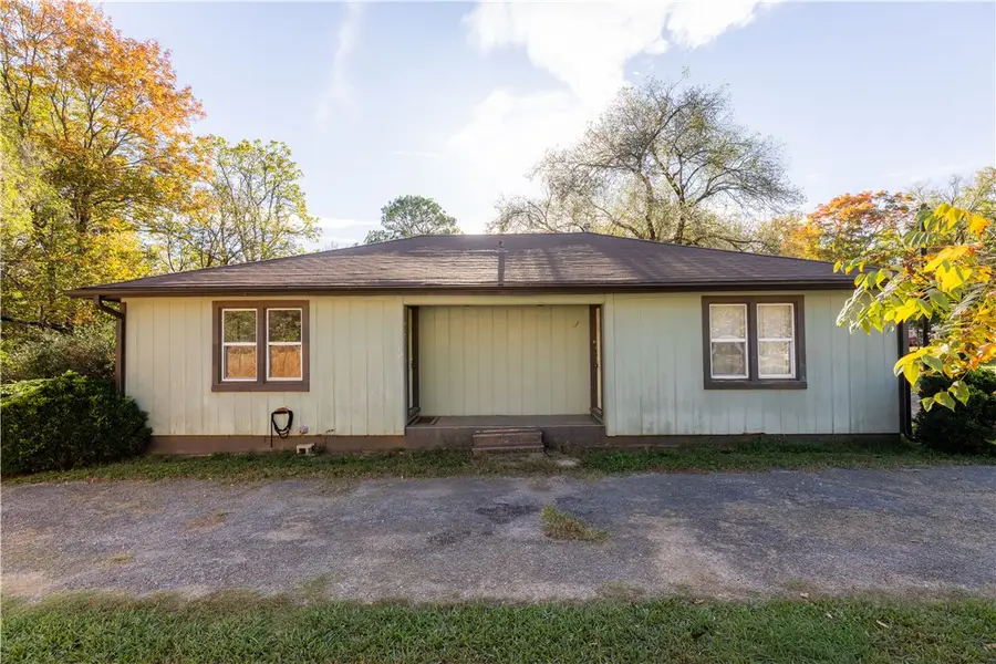 1350 & 1352 Van Buren Avenue, Fayetteville, AR 72701 - #3