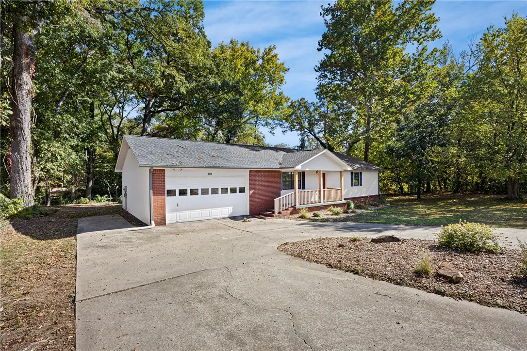 303 S Waco Avenue, Russellville, AR 72801 - #1