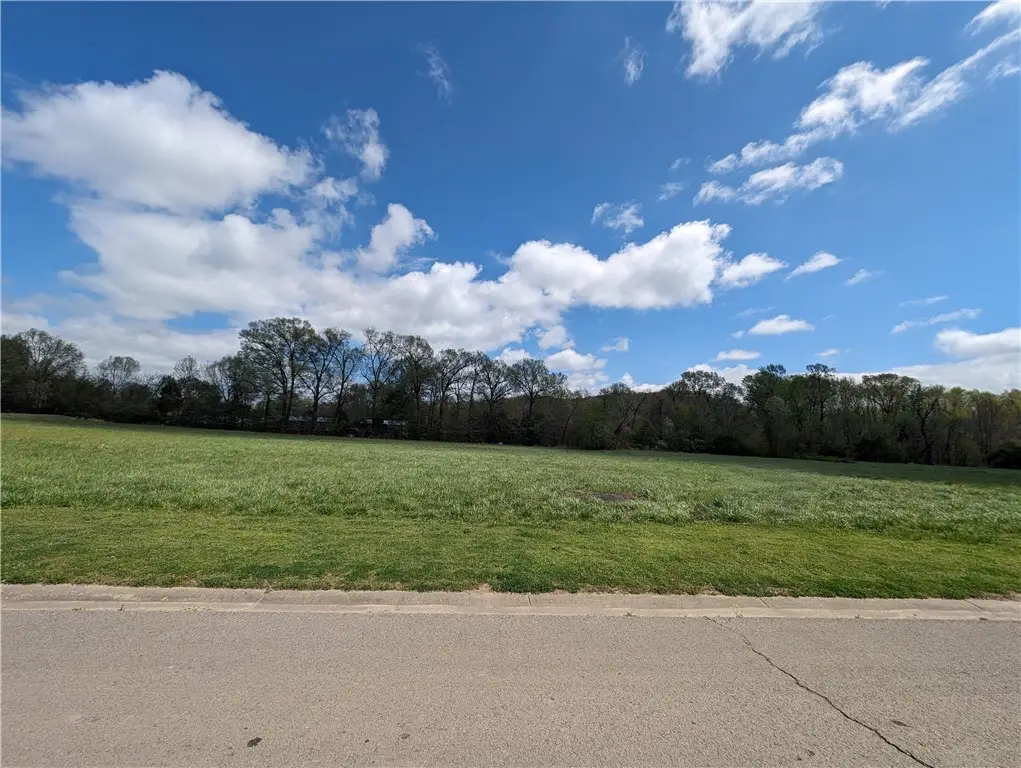 Gary Lane, Russellville, AR 72802 - Image #1