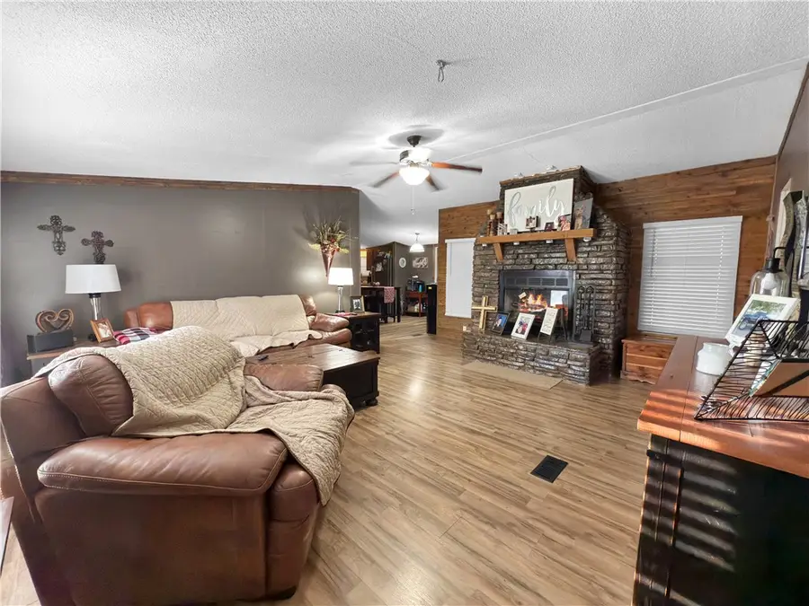 10907 Watershed Road, Havana, AR 72842 - Image #2