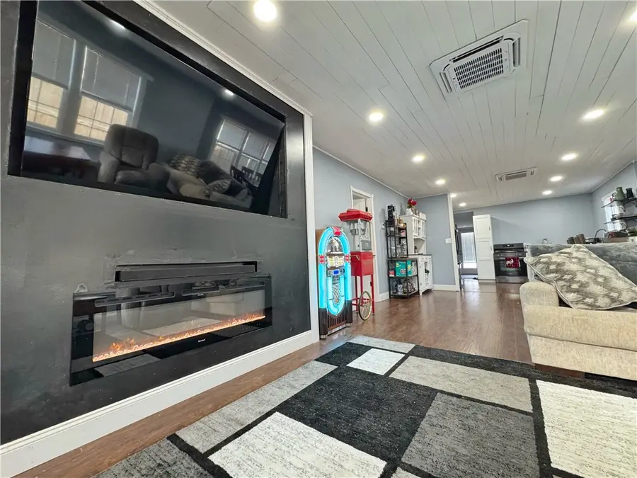 1123 N Greenwich Avenue, Russellville, AR 72801 - Image #2