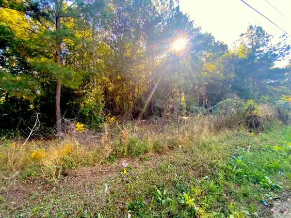 Lot 22 & S Wake Village Rd, Texarkana, TX 75501