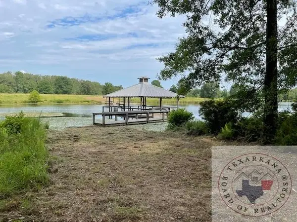 Lake Cou (lot 11) Tx-77, Atlanta, TX 75551