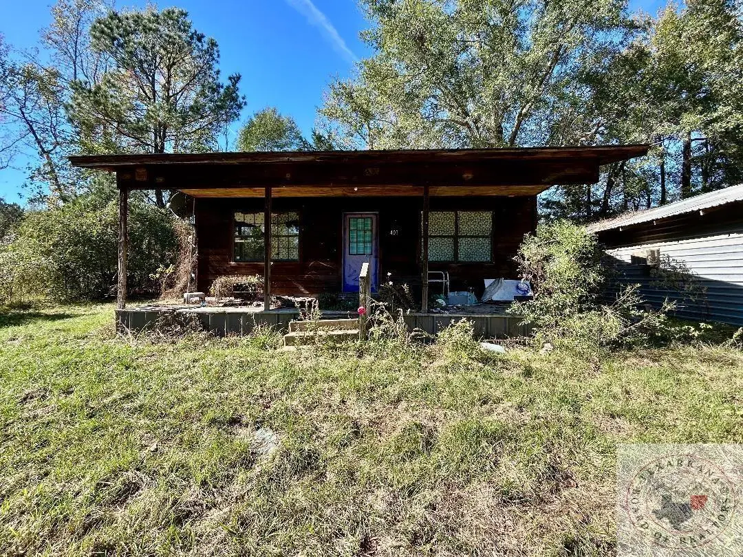 403 Sixth St, Queen City, TX 75572 - Image #1