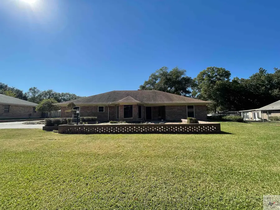 114 Sylvia, New Boston, TX 75570 - Image #2
