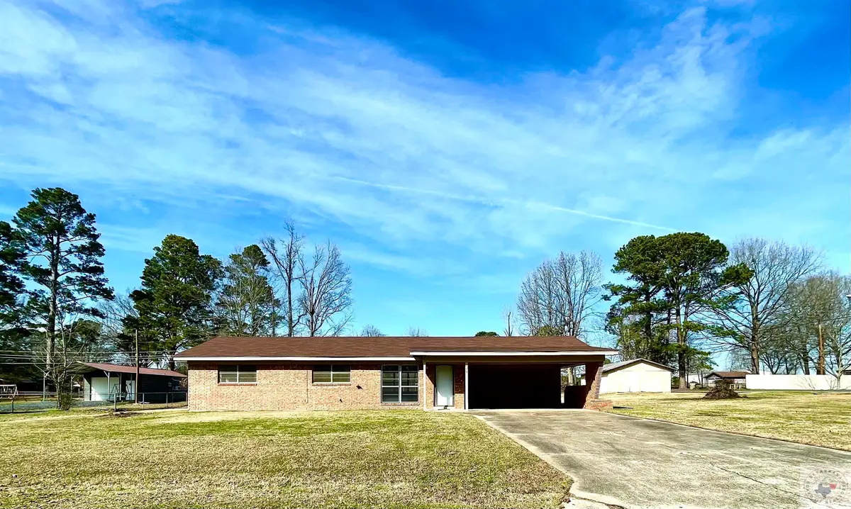 129 Pine St., Maud, TX 75567 - #1