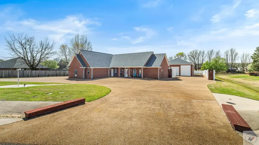 7207 N Richland Dr., Texarkana, TX 75503 - Image #2