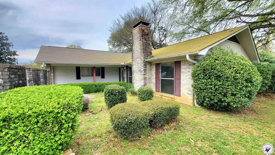 206 Pine Forest St., Wake Village, TX 75501 - Image #2