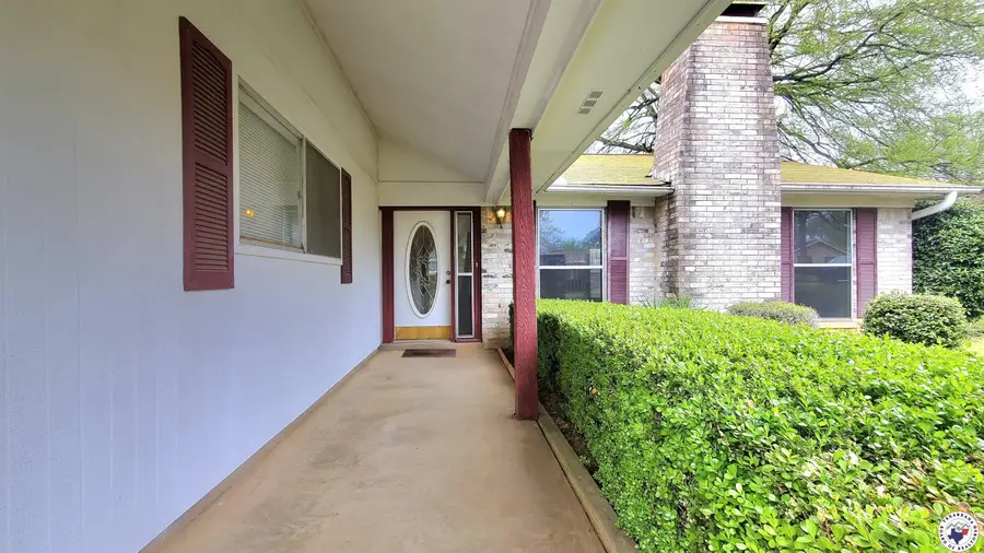 206 Pine Forest St., Wake Village, TX 75501 - Image #3