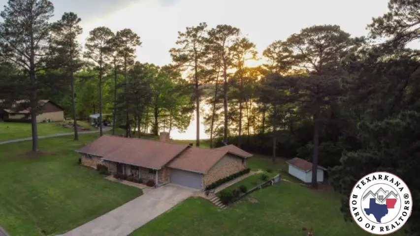 1306 Choctaw Dr, Atlanta, TX 75551 - Image #1