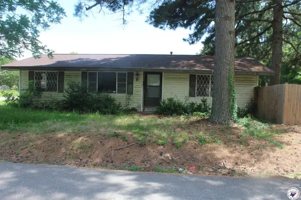 762 Ash St., Prescott, AR 71857