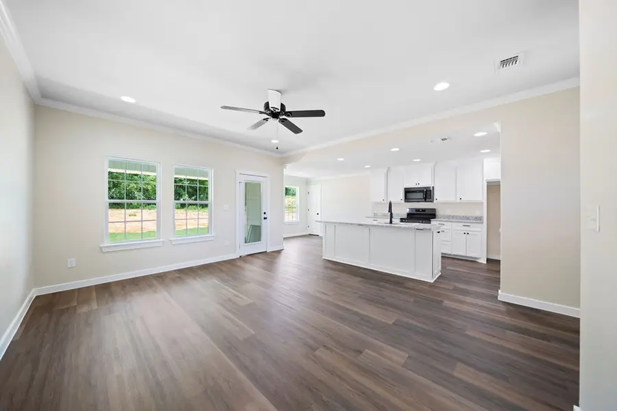 115 Village Place, Wake Village, TX 75501 - Image #2