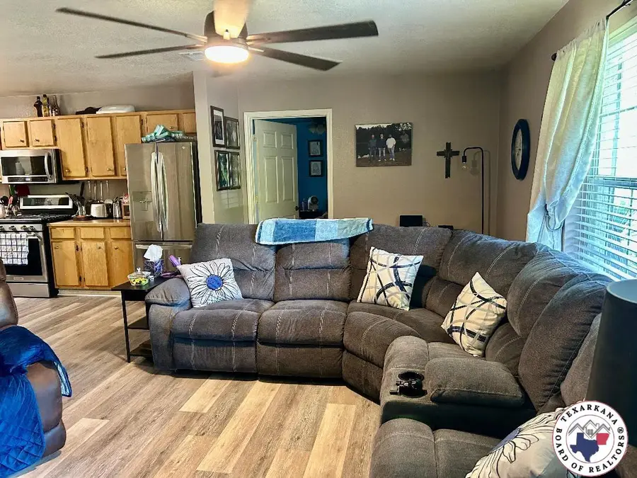 1102 Second St., Queen City, TX 75572 - Image #3