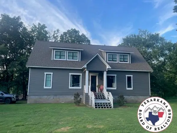 1040 Vaughn Rd, Glenwood, AR 71943