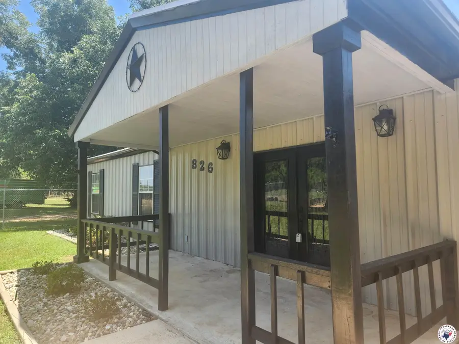 826 Redwater Rd, Texarkana, TX 75501 - Image #2