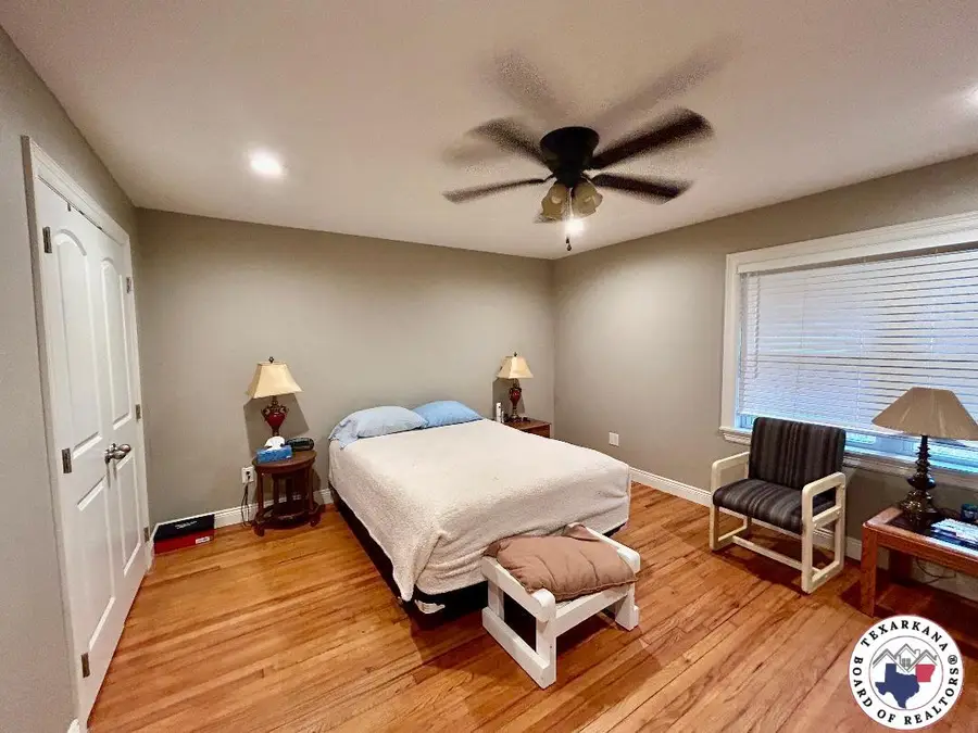 702 E Main Street, Atlanta, TX 75551 - Image #3