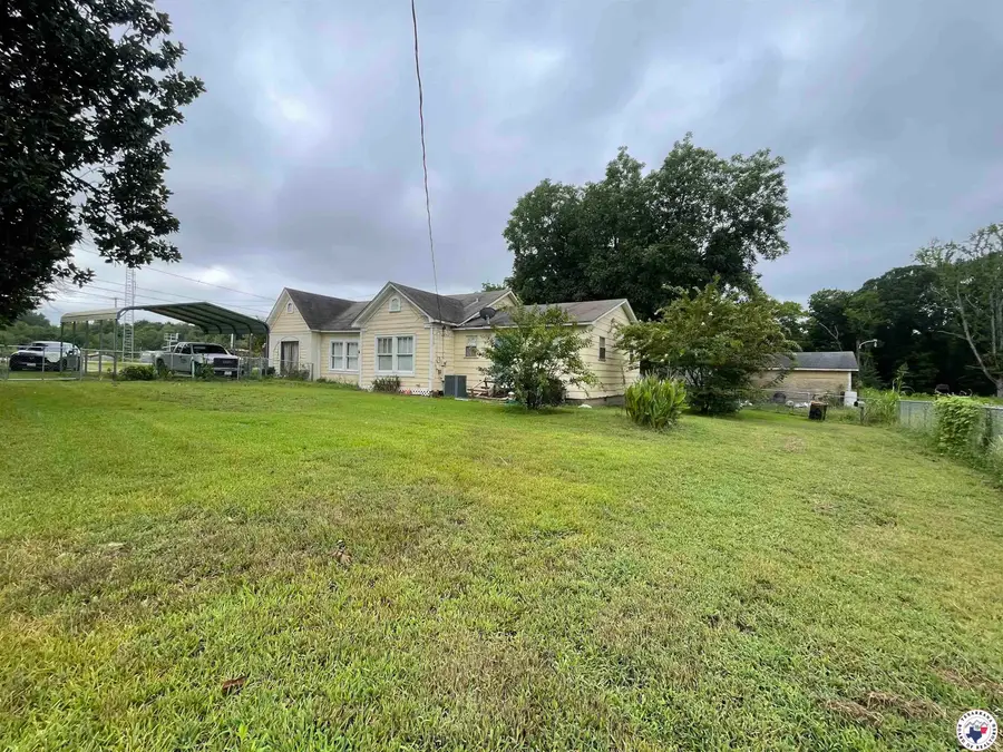 348 Broadway, Maud, TX 75567 - Image #2