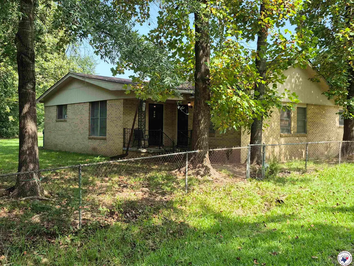 119 Roosevelt, Hooks, TX 75561 - Image #1