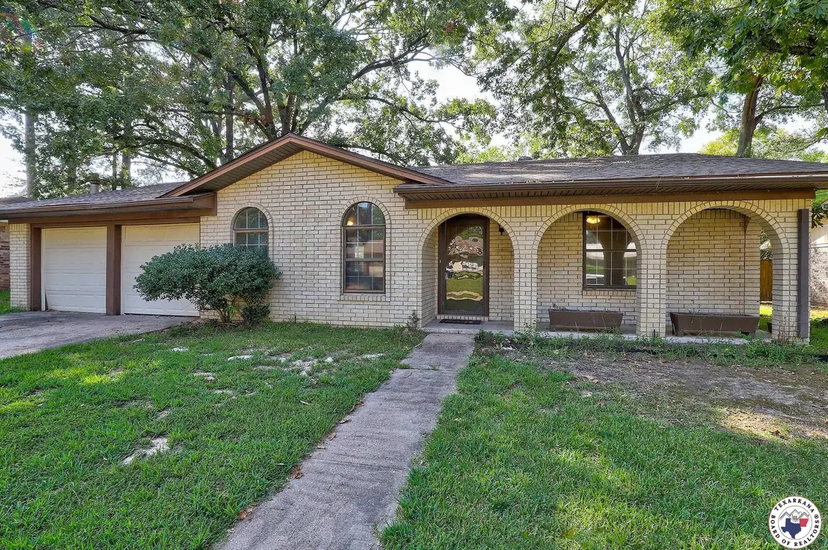 720 Diane Dr., Wake Village, TX 75501 - #1